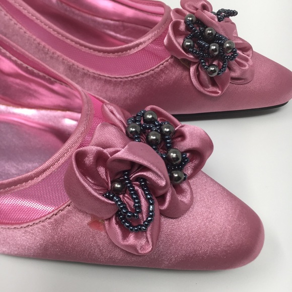 EY Boutique Women's Pink Satin 2.5 Inches Heel - Picture 3 of 16